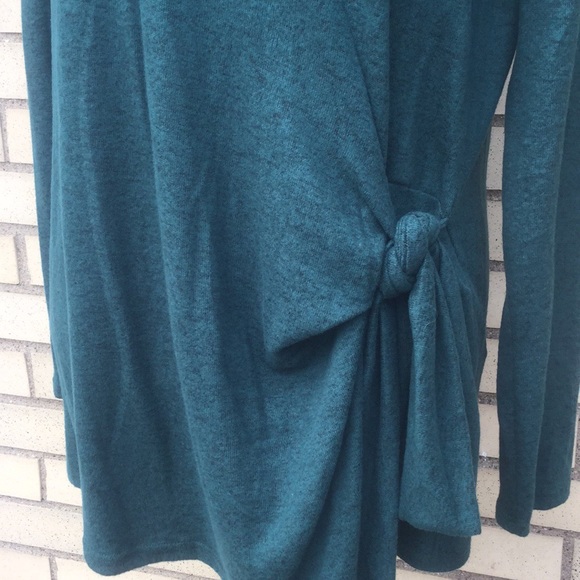 GREEN LONG SLEEVE DETAILED KNIT TUNIC TOP - Picture 6 of 8